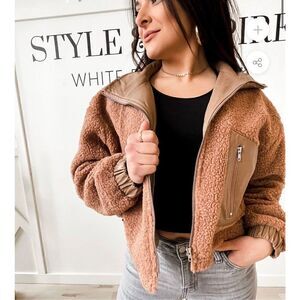 HYFVE  Zip-Up Collared Sherpa Jacket